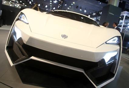  من هو الأمير الخليجي الذي إشترى أغلى سيارة في العالم؟